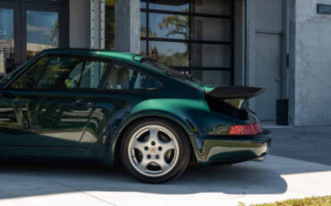 Porsche-911-1992-Coupe-33