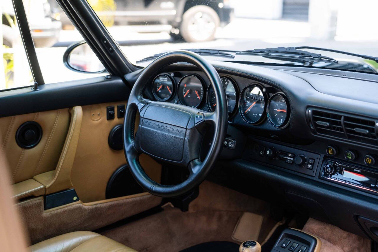 Porsche-911-1992-Coupe-5