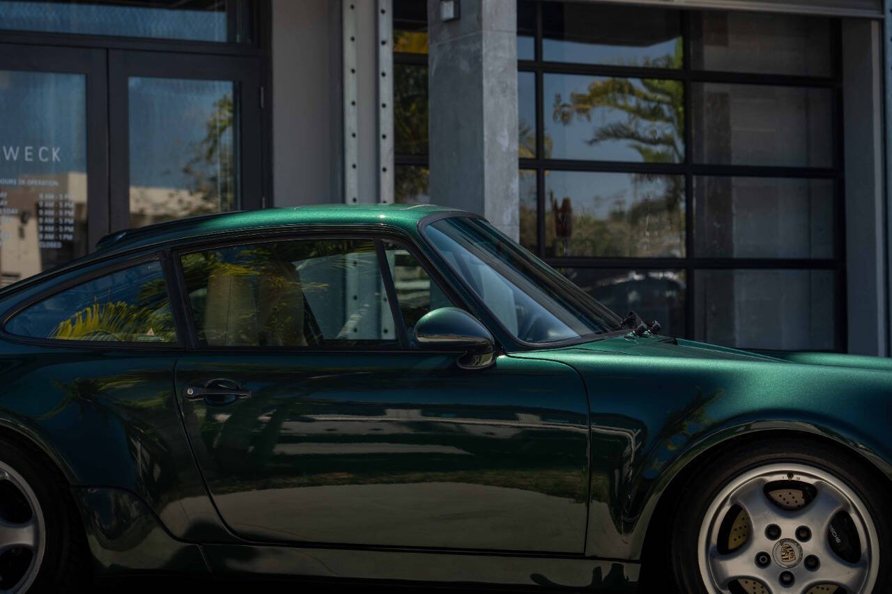 Porsche-911-1992-Coupe-6