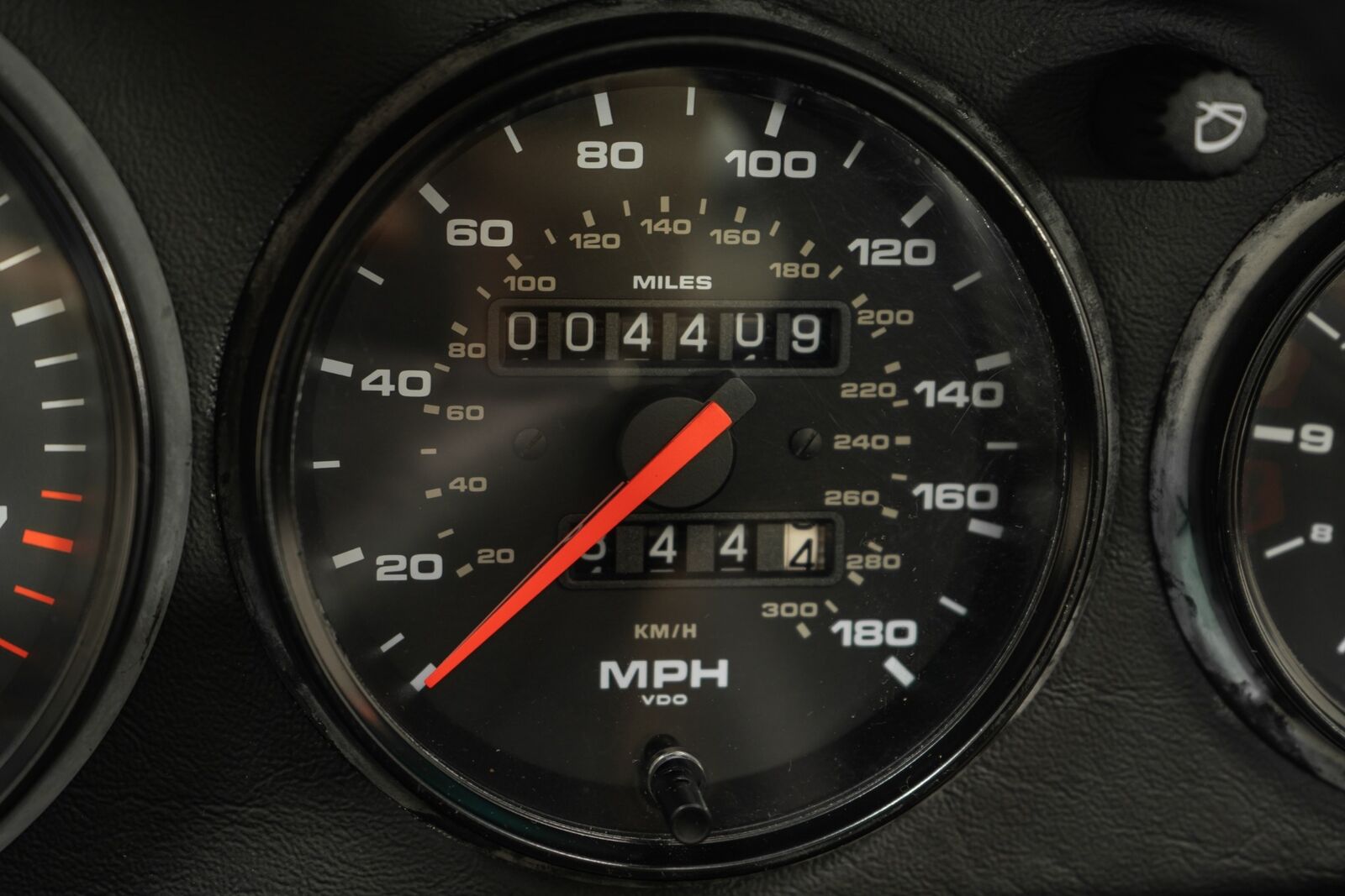 Porsche-911-1993-Coupe-20