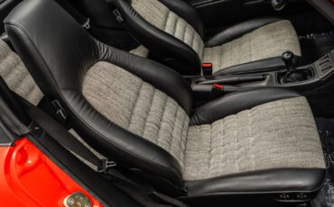Porsche-911-1993-Coupe-29