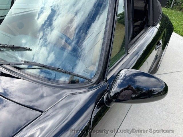 Porsche-911-1993-Coupe-3
