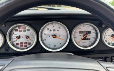 Porsche-911-1993-Coupe-9