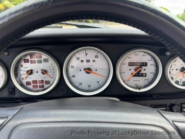 Porsche-911-1993-Coupe-9