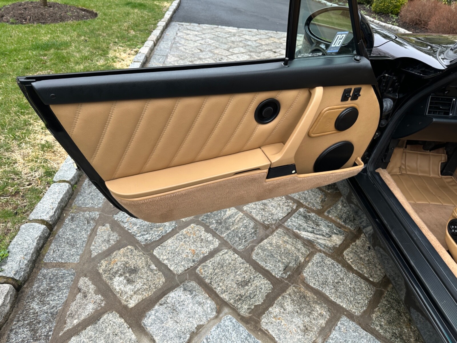 Porsche-911-1994-Convertible-22