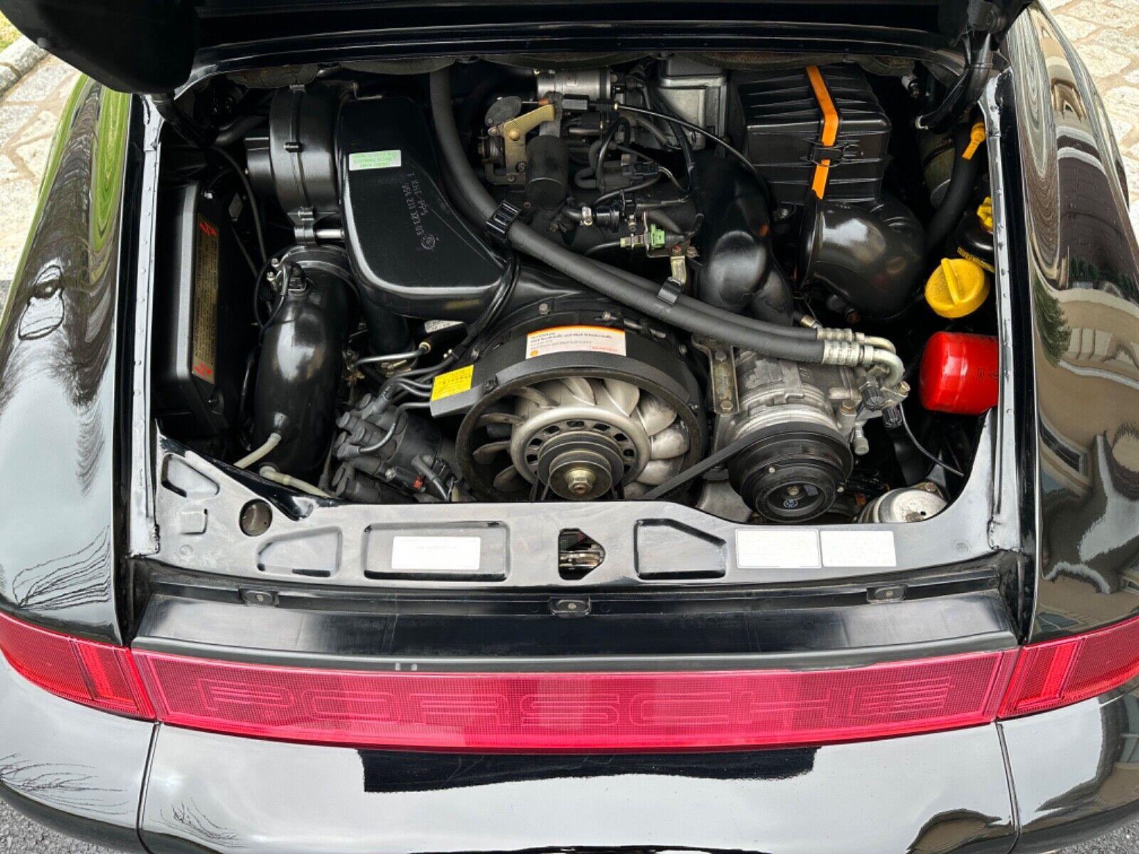 Porsche-911-1994-Convertible-26