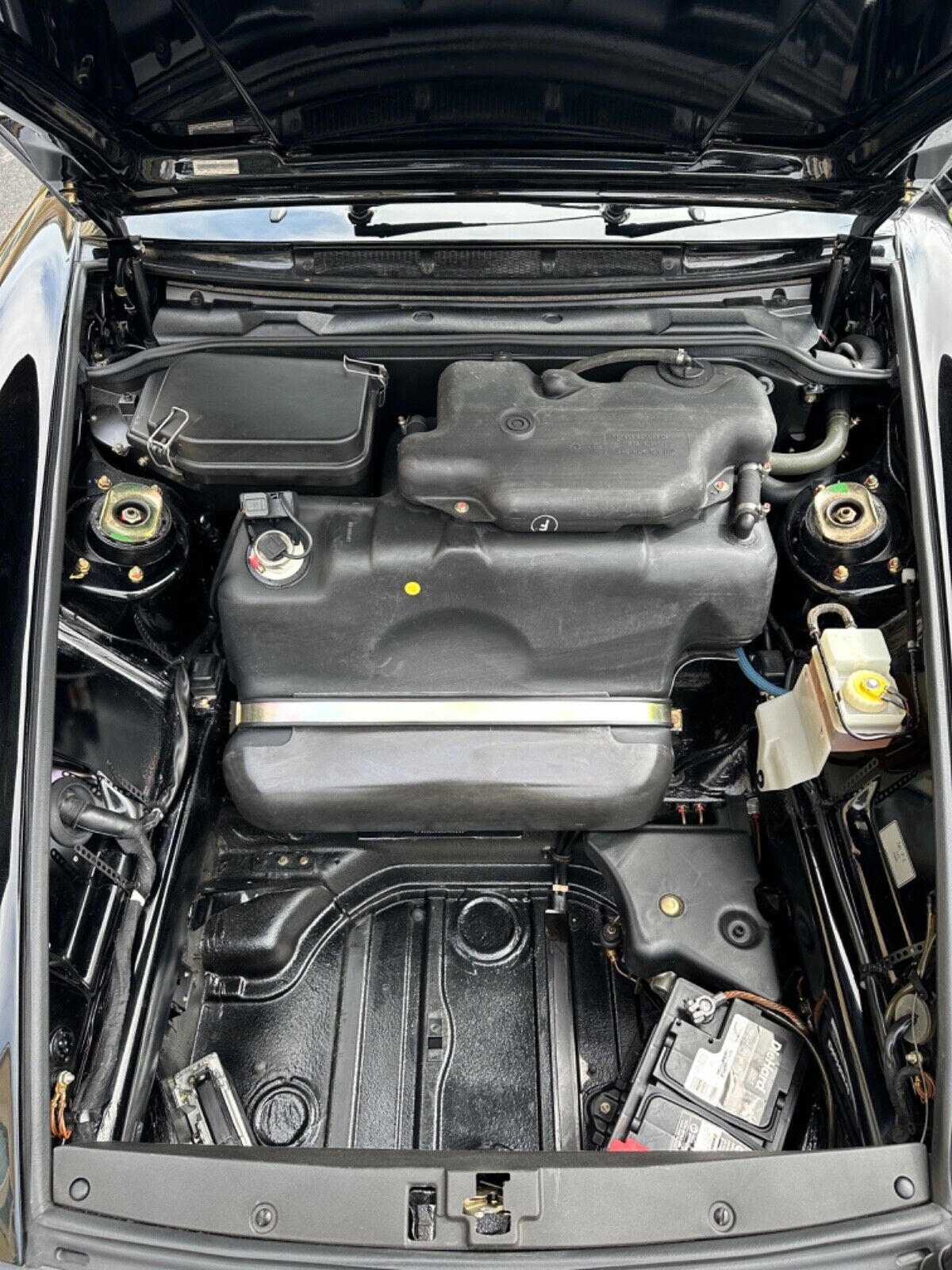 Porsche-911-1994-Convertible-30