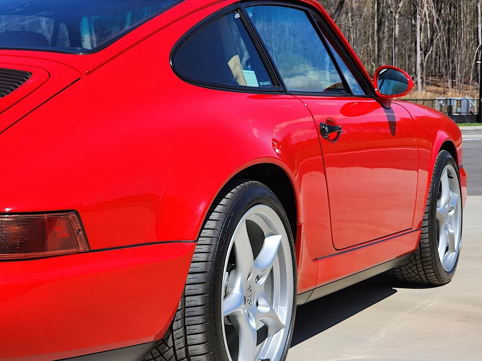 Porsche-911-1994-Coupe-30