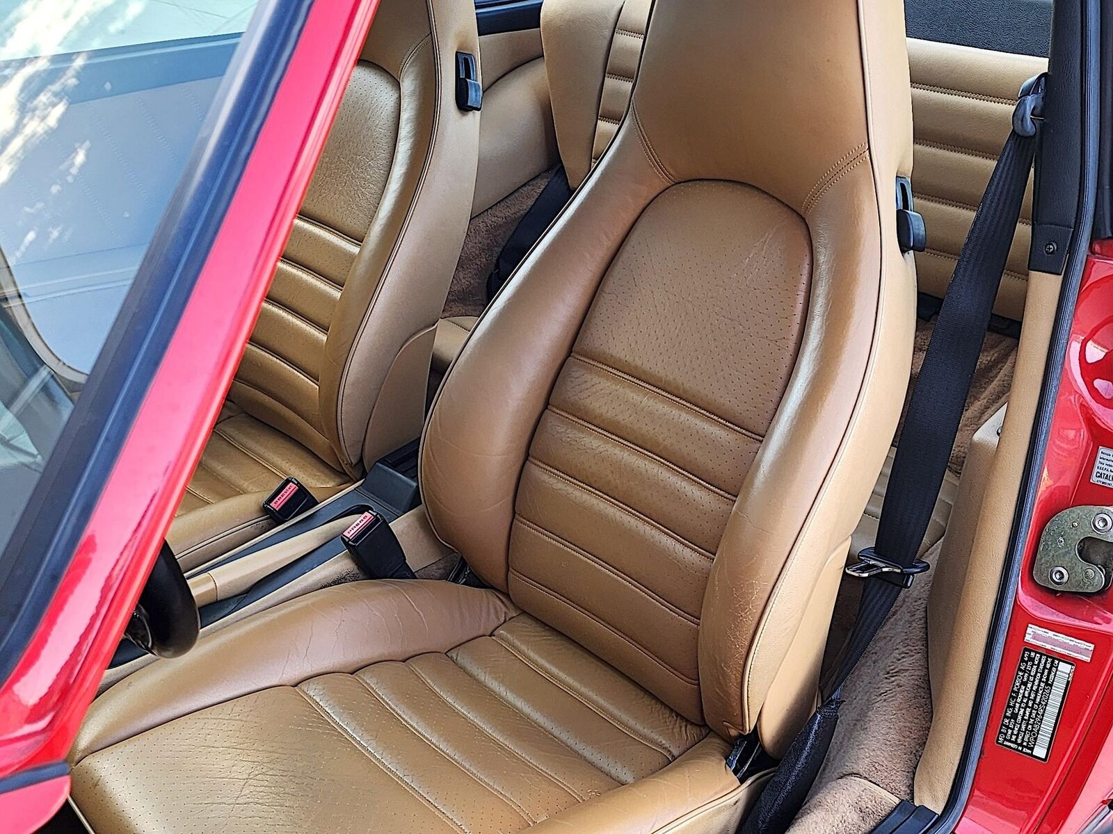 Porsche-911-1994-Coupe-34