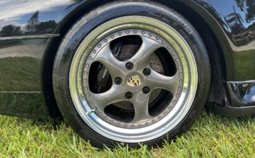 Porsche-911-1995-Coupe-15