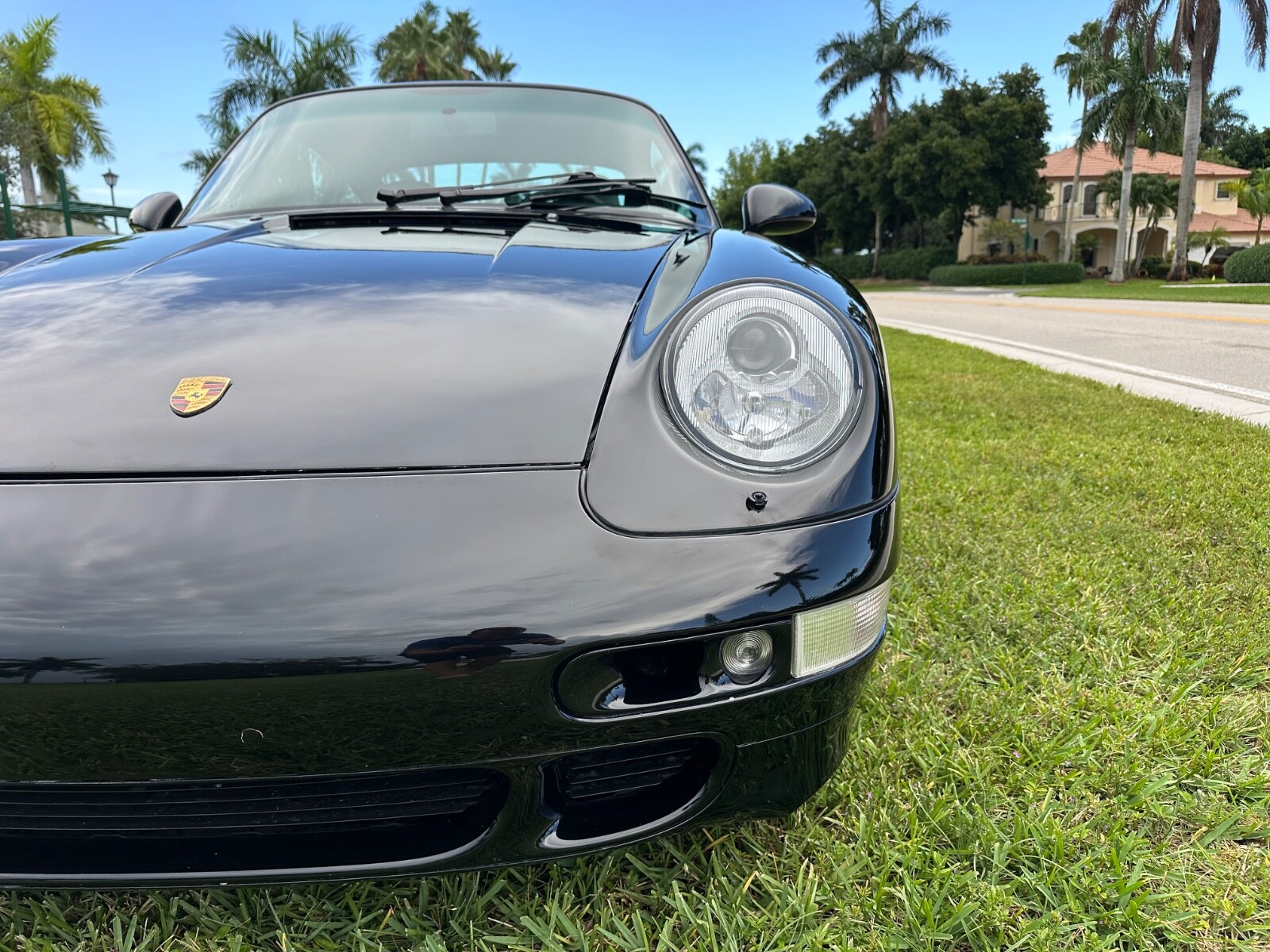 Porsche-911-1995-Coupe-18