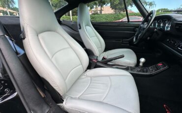 Porsche-911-1995-Coupe-27