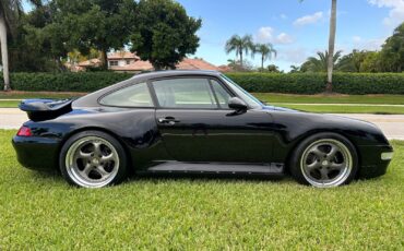 Porsche-911-1995-Coupe-3