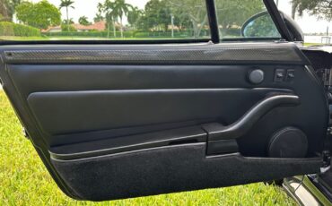 Porsche-911-1995-Coupe-30