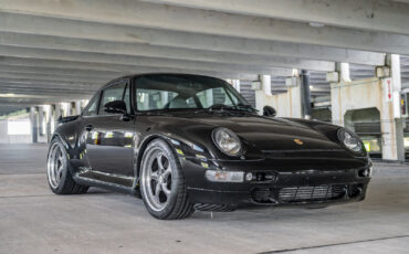 Porsche-911-1995-Coupe