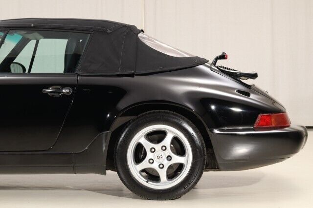 Porsche-911-Carrera-4-AWD-1992-Convertible-2