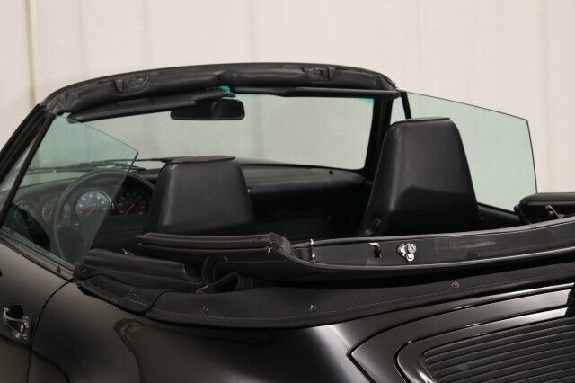 Porsche-911-Carrera-4-AWD-1992-Convertible-29