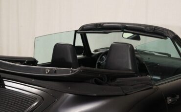 Porsche-911-Carrera-4-AWD-1992-Convertible-30
