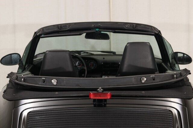 Porsche-911-Carrera-4-AWD-1992-Convertible-31