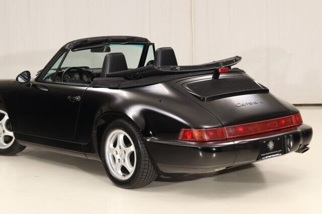 Porsche-911-Carrera-4-AWD-1992-Convertible-32