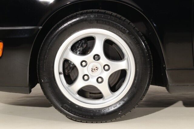 Porsche-911-Carrera-4-AWD-1992-Convertible-36