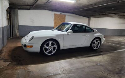 Porsche 911 carrera 993  1995 white