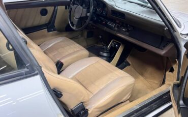Porsche-911-coupe-1981-white-12