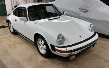 Porsche-911-coupe-1981-white