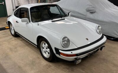 Porsche 911 coupe  1981 white