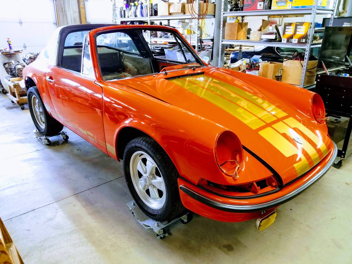 Porsche-911-t-targa-1971-orange-2