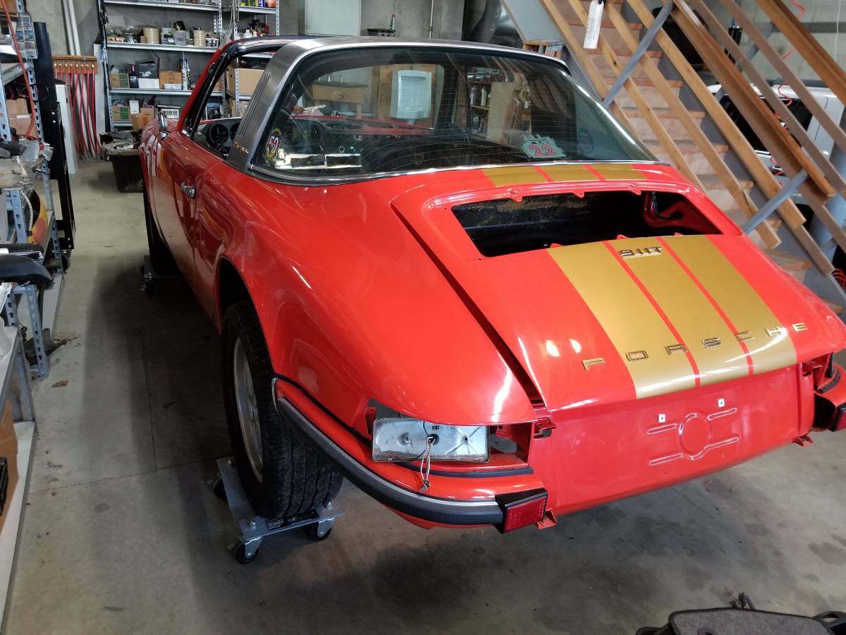Porsche-911-t-targa-1971-orange-3