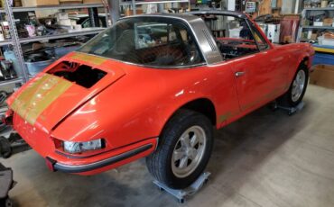 Porsche-911-t-targa-1971-orange-4