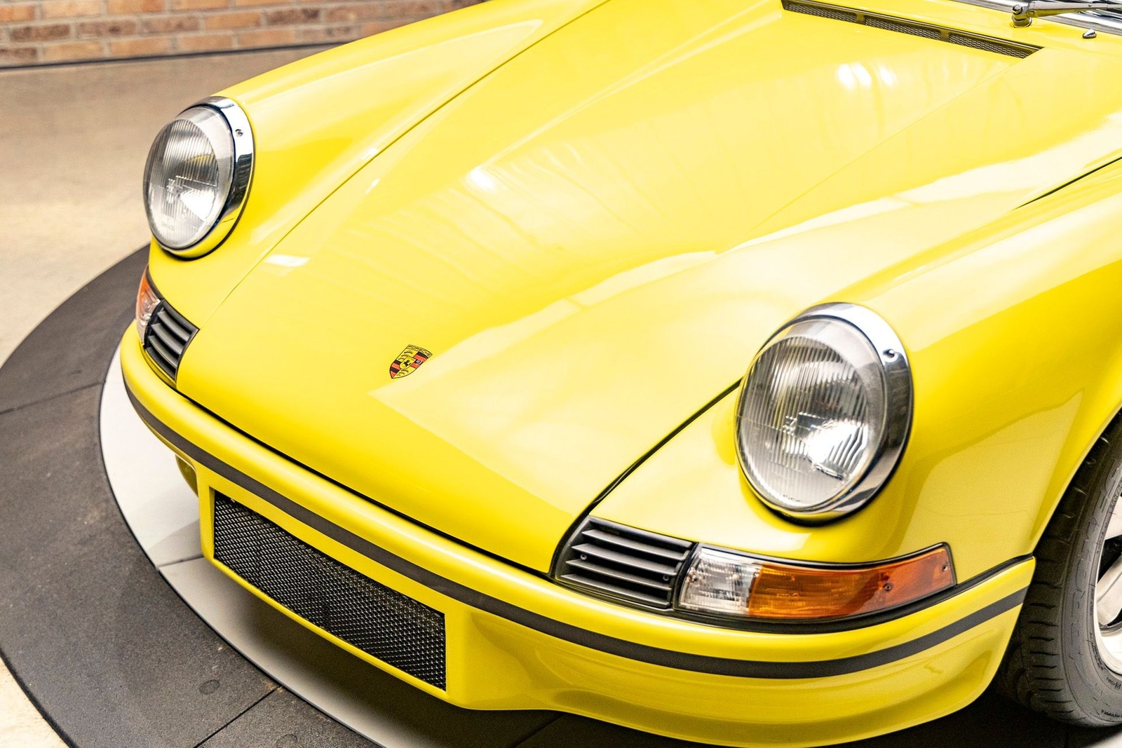 Porsche-911S-1973-Coupe-23