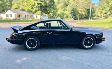 Porsche-911S-Coupe-Sunroof-1975-11