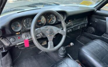 Porsche-911S-Coupe-Sunroof-1975-18