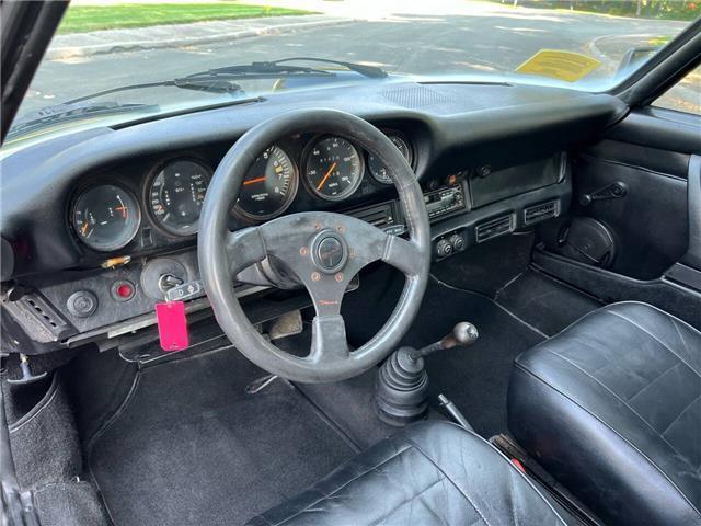 Porsche-911S-Coupe-Sunroof-1975-18