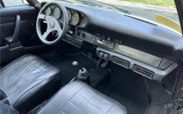 Porsche-911S-Coupe-Sunroof-1975-22