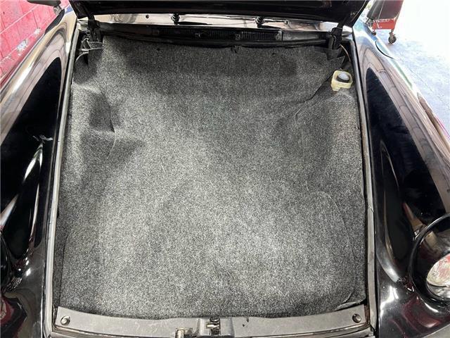 Porsche-911S-Coupe-Sunroof-1975-29