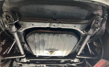 Porsche-911S-Coupe-Sunroof-1975-30