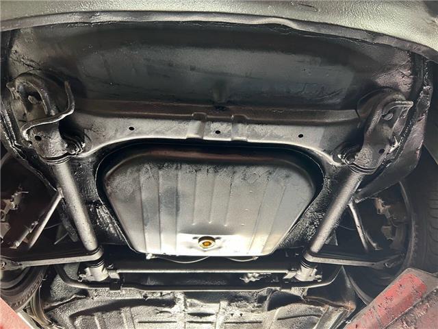 Porsche-911S-Coupe-Sunroof-1975-30