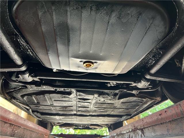 Porsche-911S-Coupe-Sunroof-1975-31
