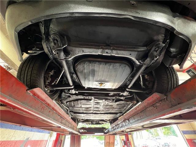 Porsche-911S-Coupe-Sunroof-1975-32