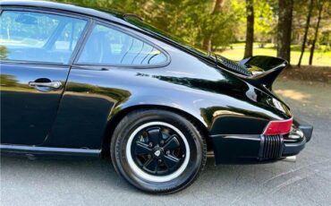 Porsche-911S-Coupe-Sunroof-1975-5