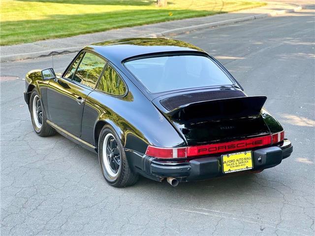 Porsche-911S-Coupe-Sunroof-1975-8