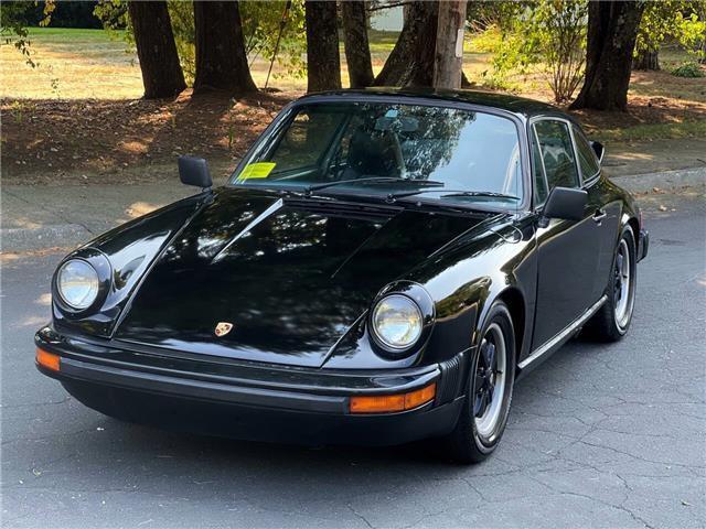 Porsche 911S Coupe Sunroof 1975 --