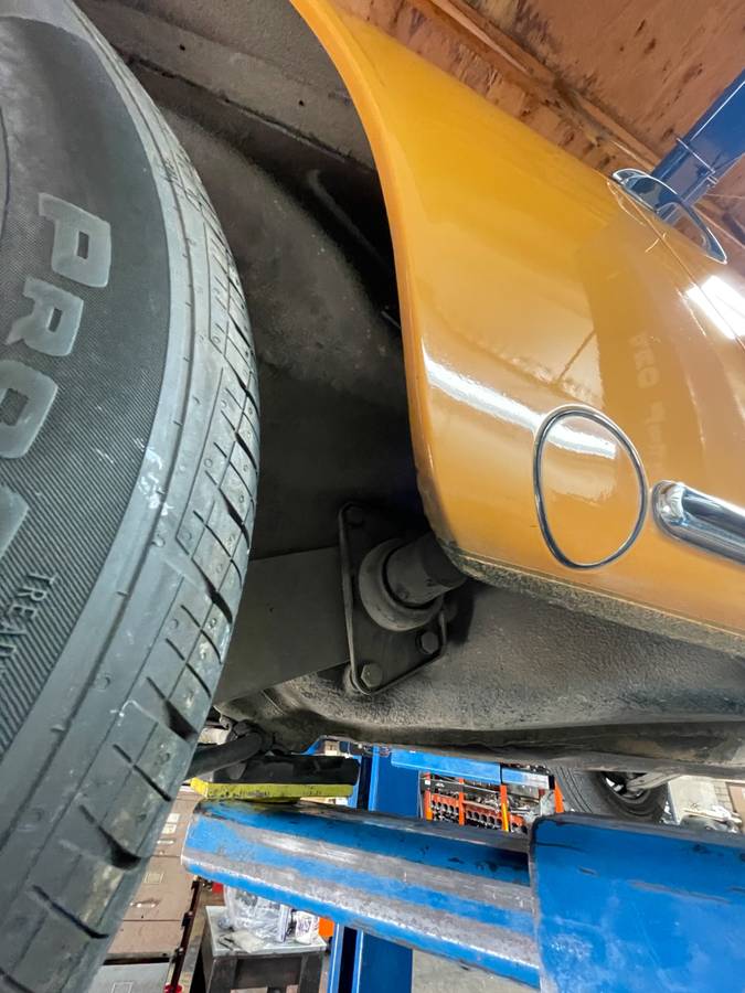 Porsche-912-coupe-1969-custom-10