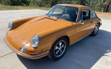Porsche-912-coupe-1969-custom-5