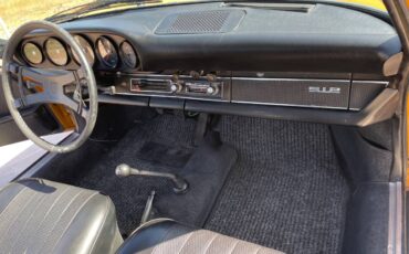 Porsche-912-coupe-1969-custom-6