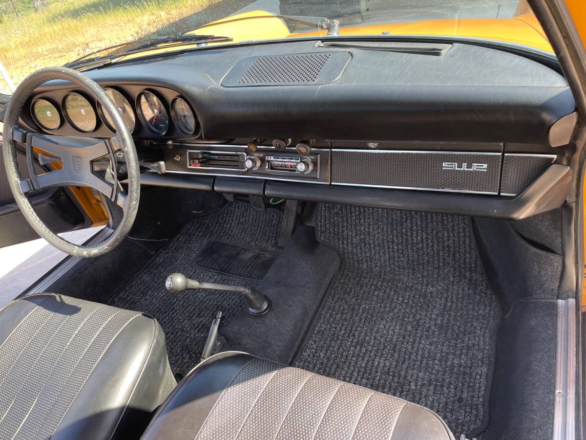 Porsche-912-coupe-1969-custom-6