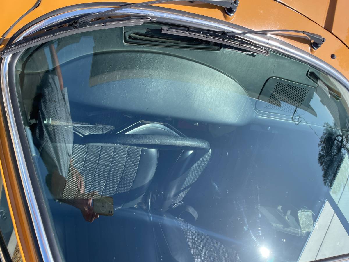 Porsche-912-coupe-1969-custom-9